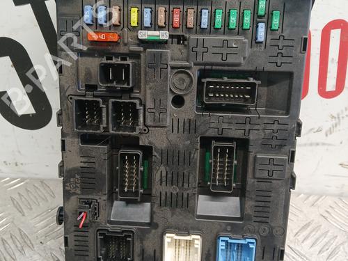Fuse box CITROËN C5 III Break (RW_) 2.0 HDi 140 | BP37372486E1 - Image 4