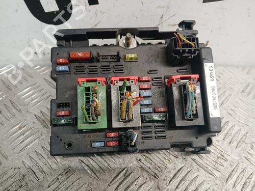 Used Fuse box Fuse box 37370918 37370918