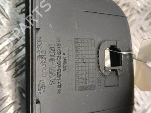 Left front window switch KIA CEE'D SW (ED) 1.6 CRDi 115 | BP39702513I27 - Image 2