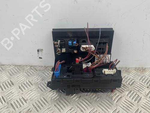 Used Fuse box Fuse box 38604549 38604549