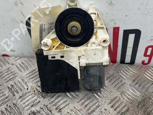 Right front window motor AUDI A3 (8P1) | BP37373538E20 - Image 3