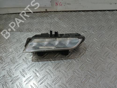 Used Left daytime light Left daytime light 37364349 37364349