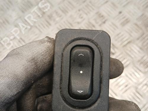 right-front-window-switch-opel-corsa-c-x01-2000-2001-2002-2003-2004-2005-2006-2007-2008-2009-39606873 main image