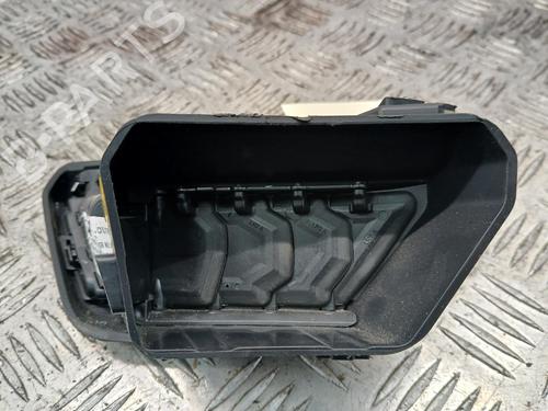 Used Air vent Air vent PEUGEOT 208 II (UB_, UP_, UW_, UJ_) 1.2 PureTech 100 (101 hp) 39942122 39942122