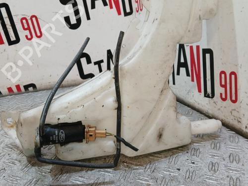 windscreen-washer-tank-ford-focus-i-turnier-dnw-1999-2000-2001-2002-2003-2004-2005-2006-2007-37362517 main image