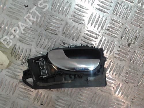 Used Front left interior door handle Front left interior door handle 37353184 37353184