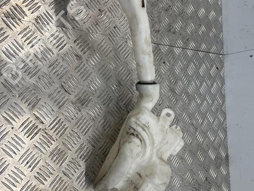 windscreen-washer-tank-peugeot-208-i-ca_-cc_-2012-2013-2014-2015-2016-2017-2018-2019-2020-2021-37362749 main image