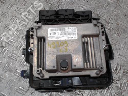 engine-control-unit-ecu-citroen-c3-ii-sc_-2009-37359910 main image