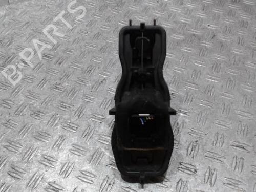 lamp-holder-renault-scenic-ii-jm01_-2003-2004-2005-2006-2007-2008-2009-2010-37360492 main image
