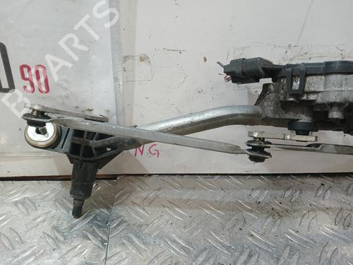 front-wiper-motor-renault-megane-iii-hatchback-bz01_-b3_-2008-37362935 main image