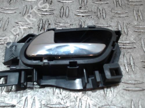 Used Front left interior door handle Front left interior door handle 37352372 37352372