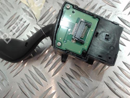 switch-ford-focus-iii-saloon-2010-2011-2012-2013-2014-2015-2016-2017-2018-2019-2020-37352742 main image