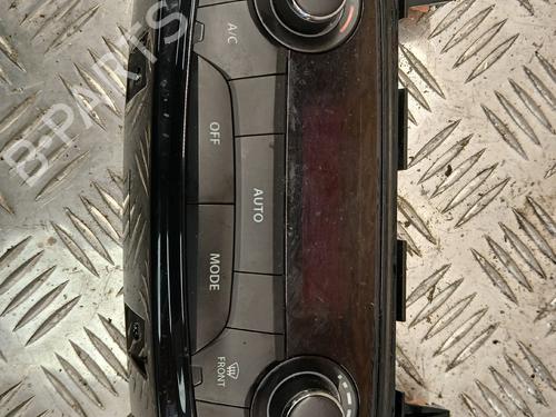 climate-control-suzuki-vitara-ly-2015-37373745 main image