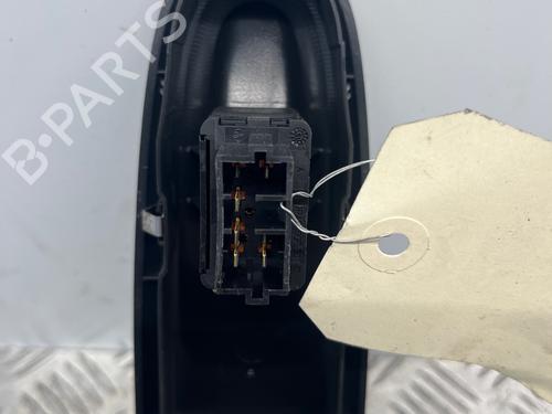 Used Right front window switch Right front window switch 38875795 38875795