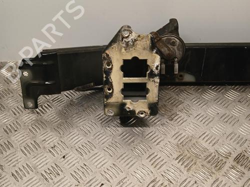 Used Front bumper reinforcement Front bumper reinforcement 37373017 37373017