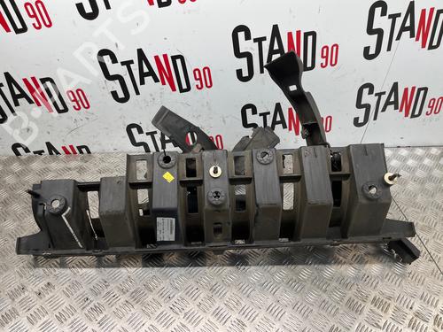 Used Rear bumper bracket Rear bumper bracket 37373519 37373519