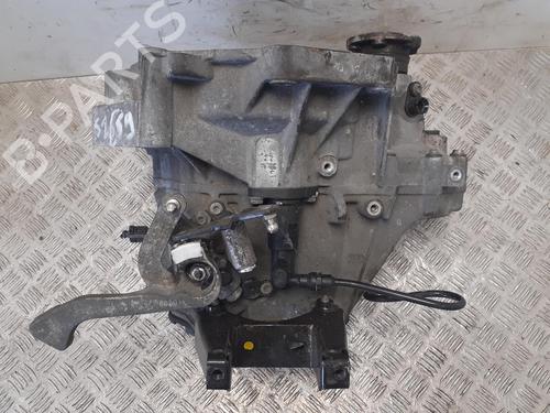 gearbox-vw-fox-hatchback-5z1-5z3-5z4-2003-2004-2005-2006-2007-2008-2009-2010-2011-2012-2013-2014-2015-37361366 main image