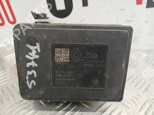 abs-pump-renault-megane-iv-hatchback-b9amn_-2015-37746254 main image