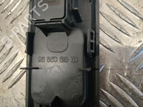 Right front window switch PEUGEOT 5008 (0U_, 0E_) 1.6 HDi | BP37373072I26 - Image 3
