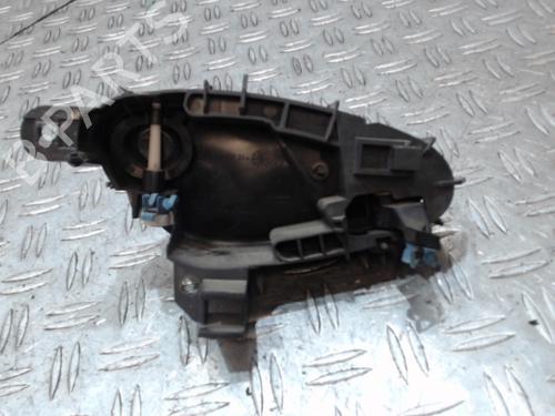 Used Front left interior door handle Front left interior door handle 37352221 37352221