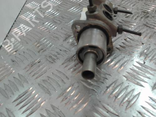 Brake master cylinder FORD TRANSIT Van (FA_ _) 2.0 DI (FAE_, FAF_, FAG_) | BP37352589M77 - Image 2