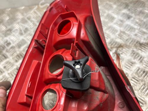 Used Right taillight Right taillight RENAULT CLIO II (BB_, CB_) [1998-2016] 37352165 37352165