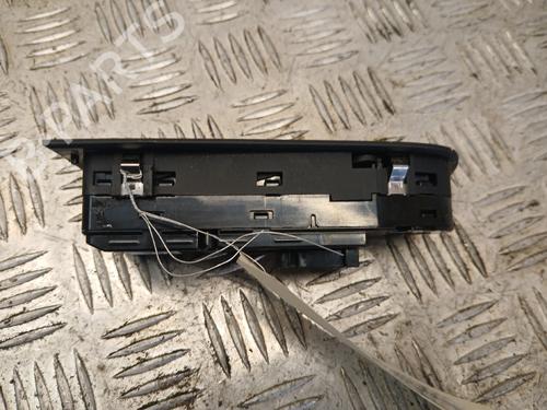 Left front window switch BMW 3 Touring (E91) 325 d | BP37373960I27 - Image 2
