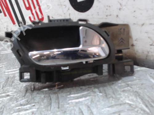 Used Front right interior door handle Front right interior door handle 37359517 37359517
