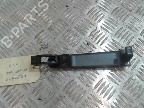 front-right-exterior-door-handle-peugeot-307-3ac-2000-2001-2002-2003-2004-2005-2006-2007-2008-2009-2010-2011-2012-37352065 main image