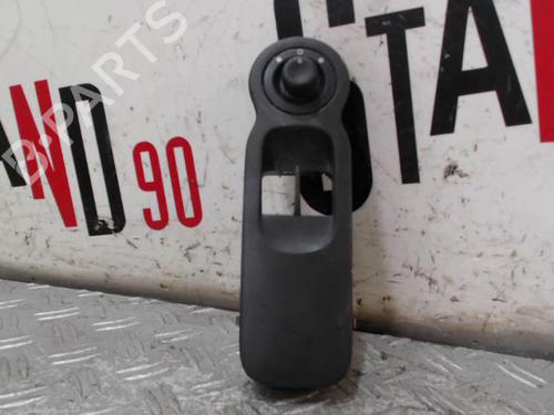 Used Right front window switch Right front window switch 38492712 38492712