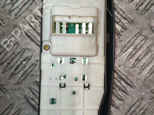 Used Left front window switch Left front window switch 37371668 37371668