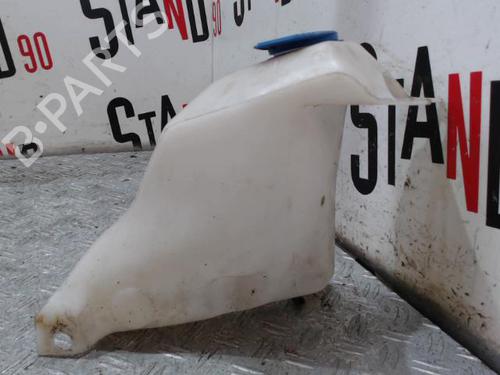 Used Windscreen washer tank Windscreen washer tank 37359717 37359717