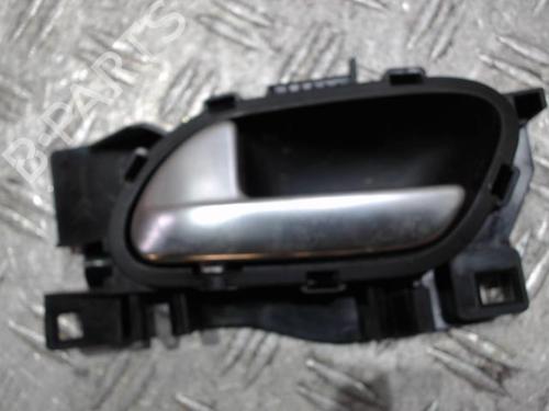 Used Front left interior door handle Front left interior door handle 37359217 37359217
