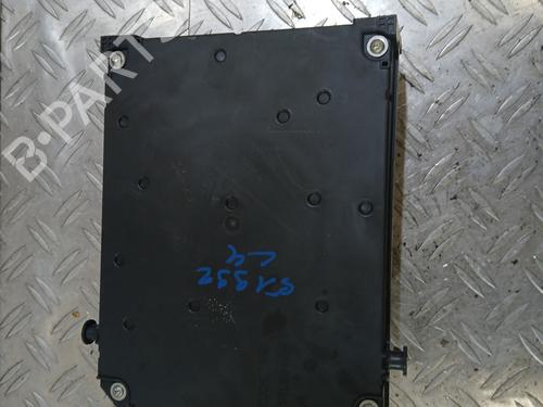Used Fuse box Fuse box 37364464 37364464