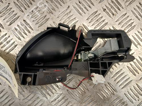 Used Front left interior door handle Front left interior door handle 37375244 37375244