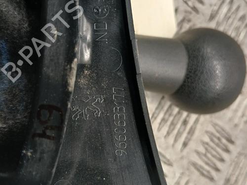 Used Shift knob Shift knob PEUGEOT 308 I (4A_, 4C_) 1.6 HDi (109 hp) 40202880 40202880