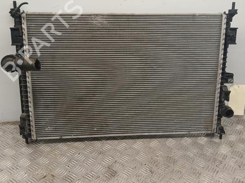 Used Water radiator Water radiator 38004686 38004686