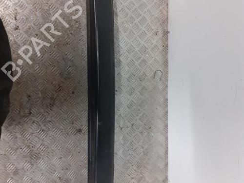 Used Front bumper reinforcement Front bumper reinforcement 37354638 37354638