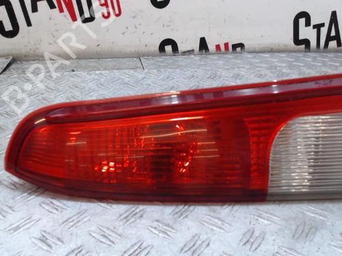 right-taillight-ford-focus-c-max-dm2-2003-2004-2005-2006-2007-37361333 main image