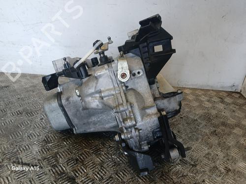 caixa-de-velocidades-citroen-c3-iii-sx-2016-37367348 main image