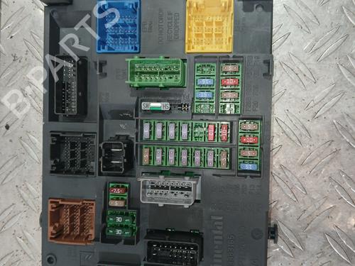 Fuse box SUZUKI IGNIS I (FH) 1.3 (HV51, HX51, RG413) | BP37364828E1 - Image 3