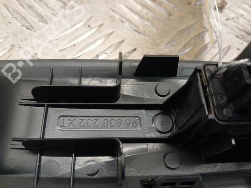 Right front window switch CITROËN DS3 (SA_) 1.6 HDi 90 | BP37373419I26 - Image 2