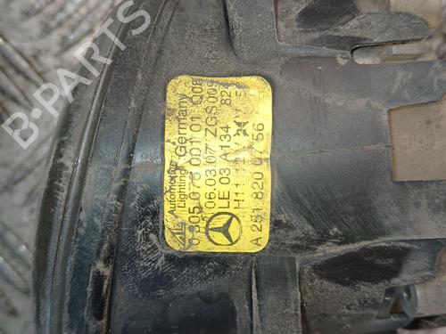Used Left front fog light Left front fog light 37372152 37372152