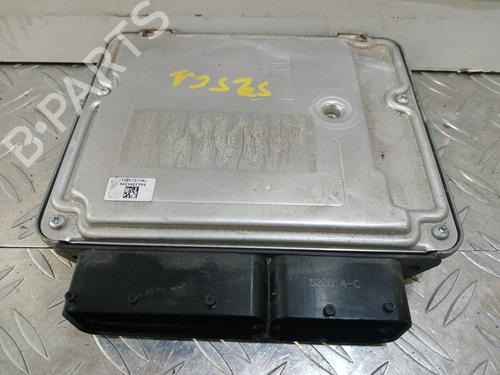 engine-control-unit-ecu-vw-passat-b7-variant-365-2010-2011-2012-2013-2014-2015-37363625 main image