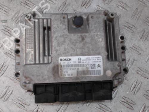 Used Engine control unit (ECU) Engine control unit (ECU) 37359533 37359533
