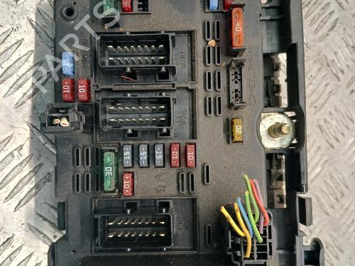 Used Fuse box Fuse box PEUGEOT 206 Hatchback (2A/C) 2.0 HDI 90 (90 hp) 39606829 39606829
