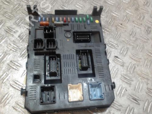 Fuse box CITROËN C5 II (RC_) 2.2 HDi (RC4HXE) | BP37354245E1 - Image 2