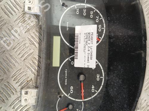 Used Instrument cluster Instrument cluster 38726577 38726577
