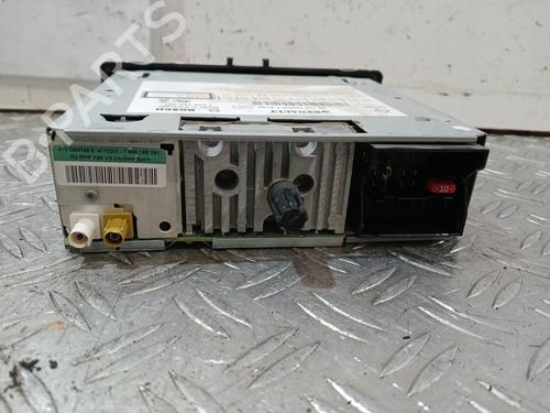 radio-renault-megane-iii-hatchback-bz01_-b3_-2008-37364446 main image