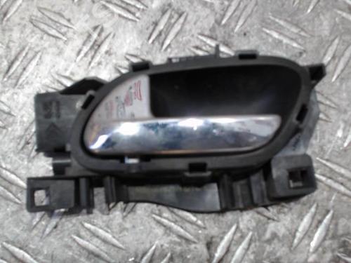 Used Front left interior door handle Front left interior door handle 37359961 37359961